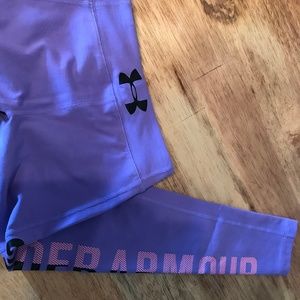 Girl's UA leggings